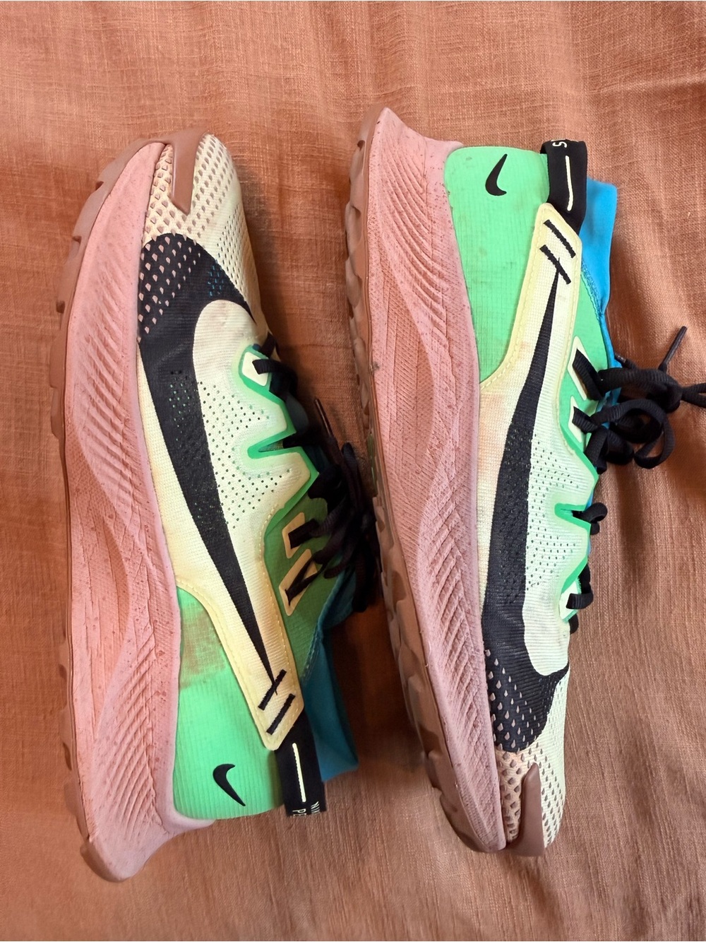 Nike Men’s size 13 Running Shoes in Pink, Green & Black